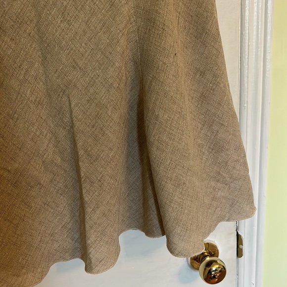 Linen Skirt with liner and tortoiseshell buckel - Picture 3 of 4